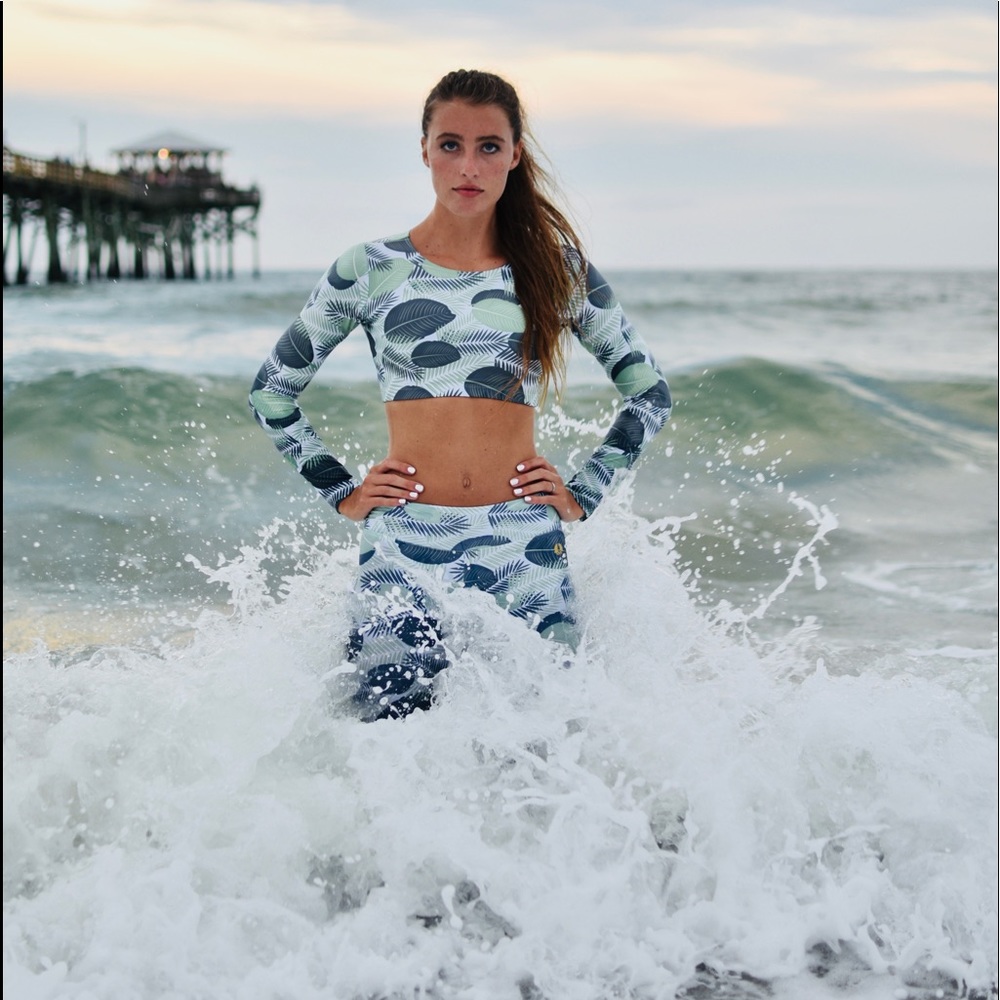 SunKiss RashGuard ( Palm ) - Picture 7 of 10